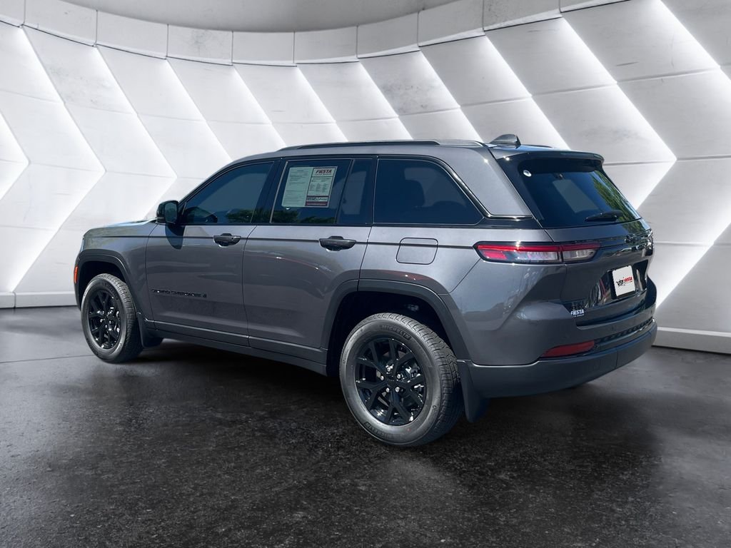 2025 Jeep Grand Cherokee Altitude - Photo 6