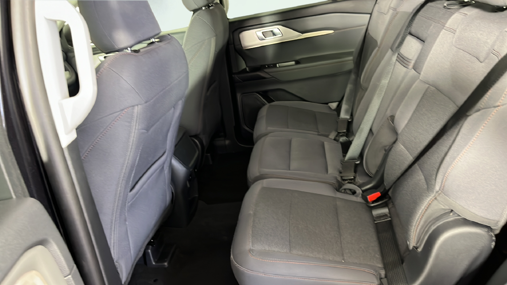 2025 Ford Explorer Active - Photo 18