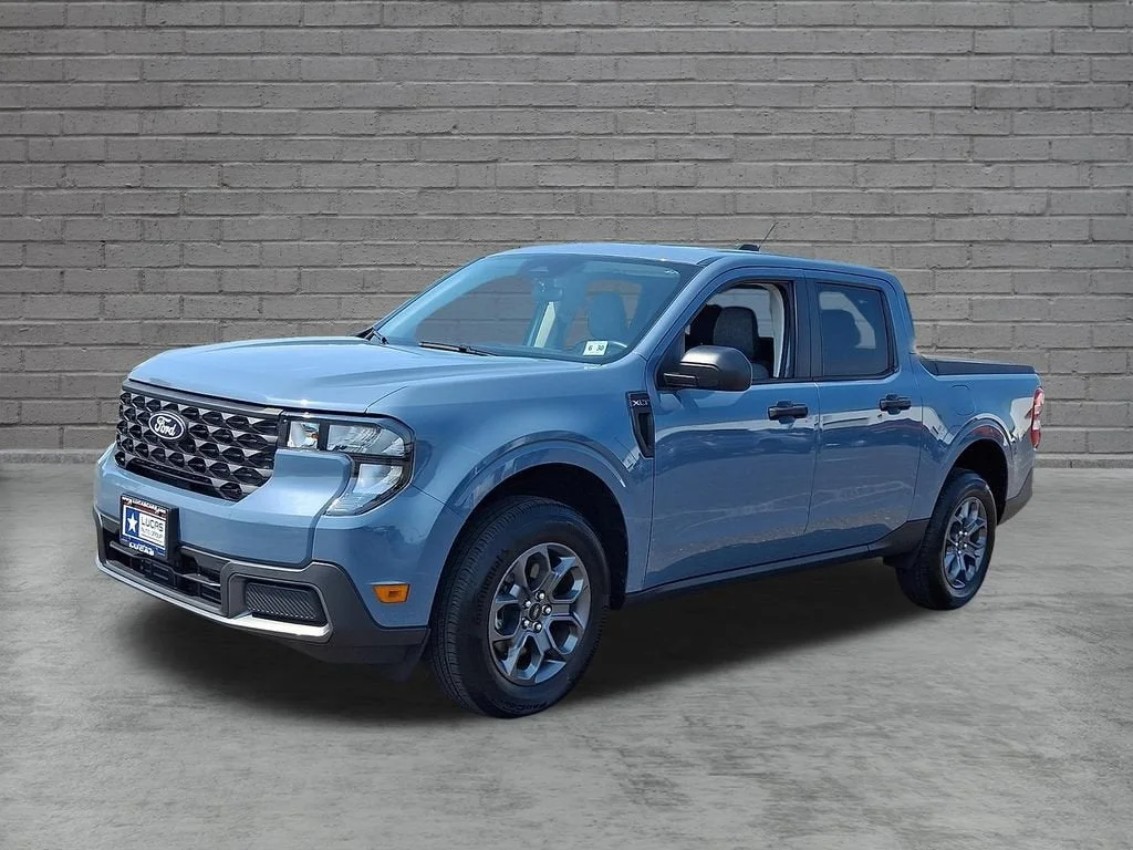Used 2025 Gray Ford XLT image 34