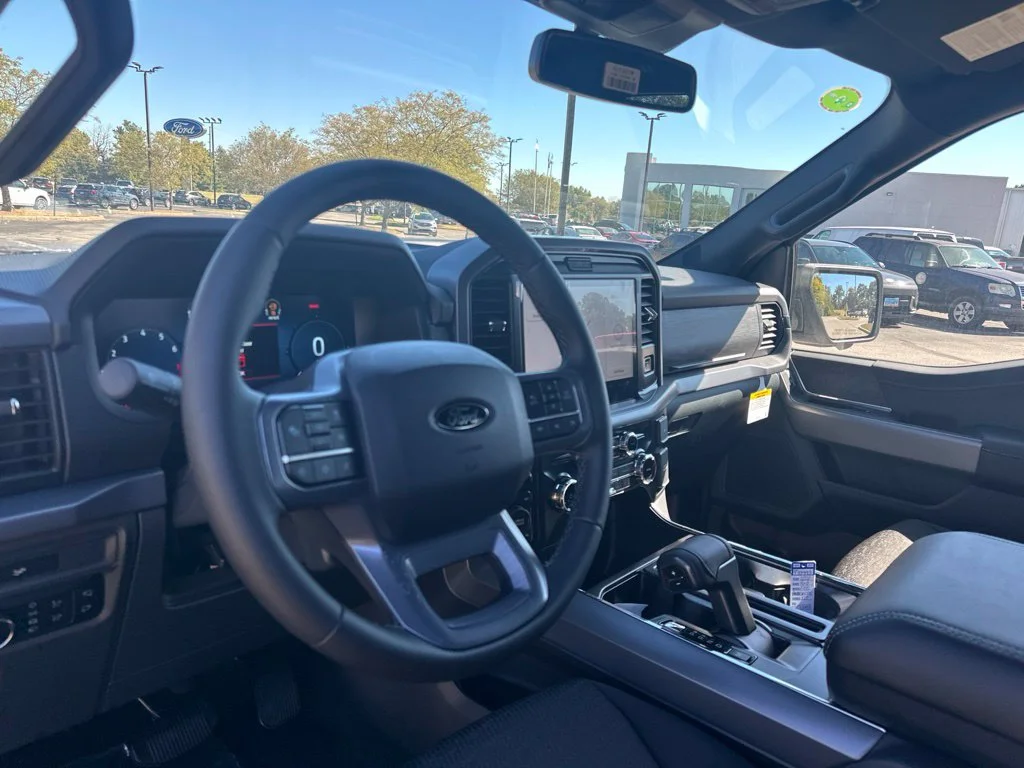 New 2026 Avalanche Ford XLT image 10