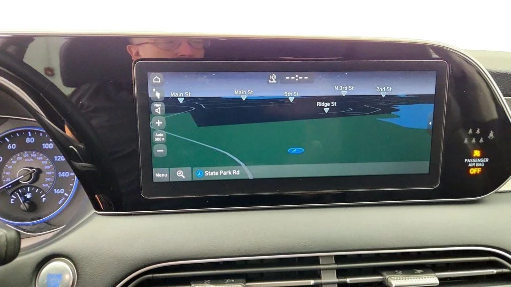 Used 2021 Hyper White Hyundai SEL AWD image 20