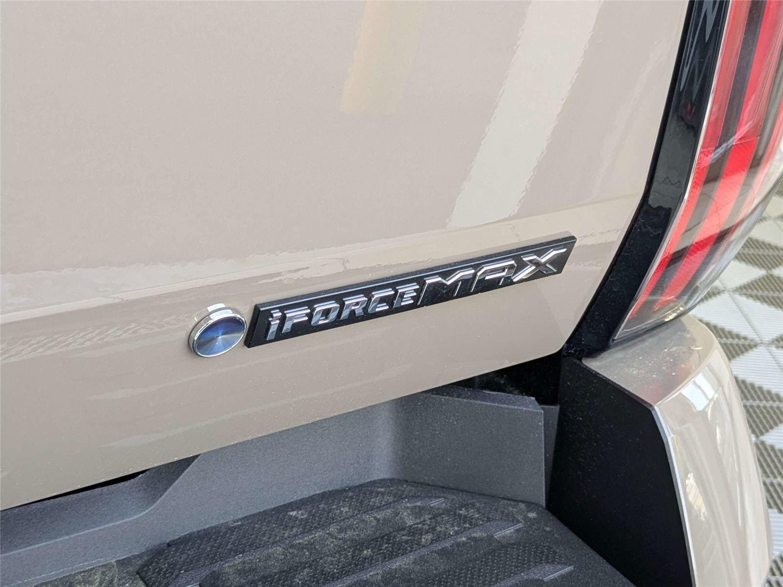 2026 Toyota Tundra Platinum - Photo 8