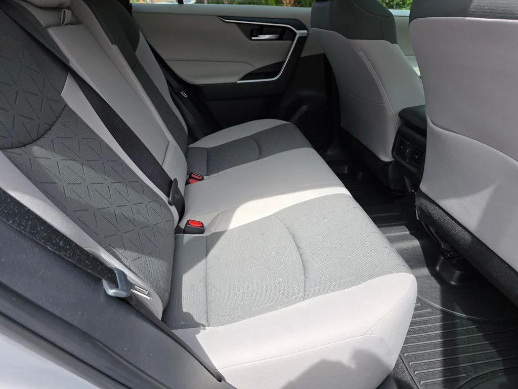 Used 2025 Silver Toyota XLE image 17