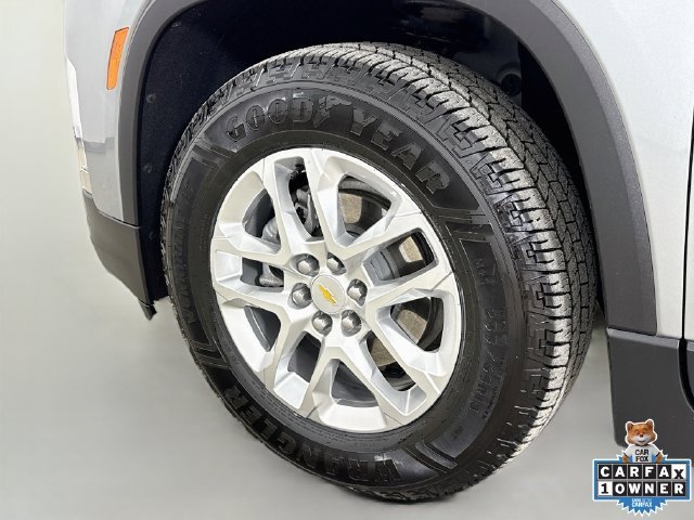 Used 2023 STERLING GRAY METALLIC Chevrolet LS image 32