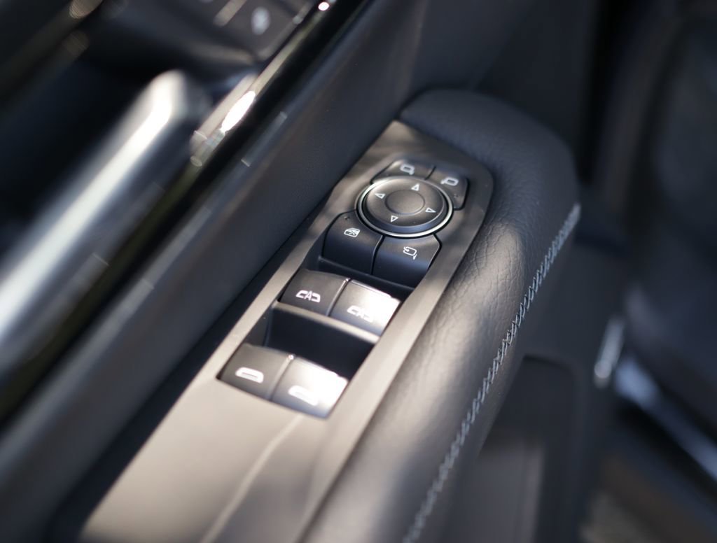 2026 GMC Yukon XL Denali - Photo 28