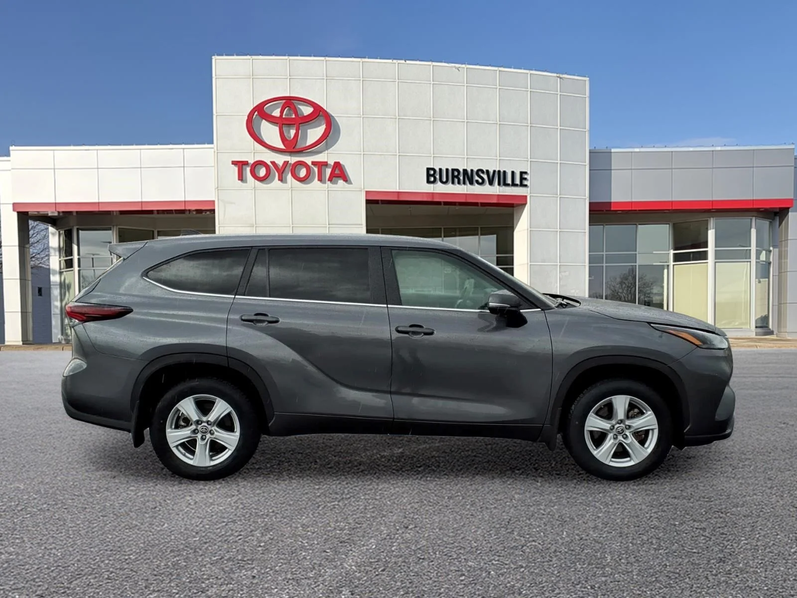 Certified 2024 Toyota Highlander LE with VIN 5TDKDRBH2RS534003 for sale in Burnsville, Minnesota