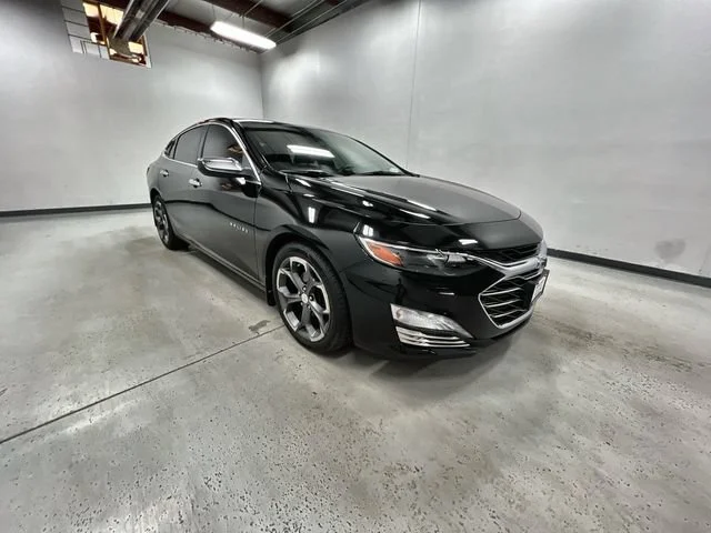 Used 2023 MOSAIC BLACK METALLIC Chevrolet LT image 2