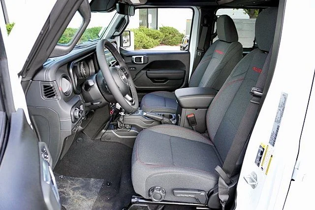 New 2026 Bright White Clearcoat Jeep Rubicon image 20
