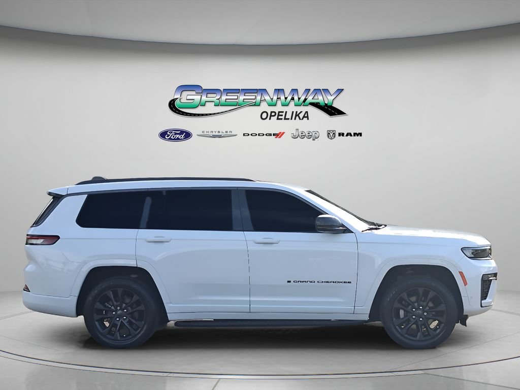 Used 2026 White Jeep Limited Reserve image 8