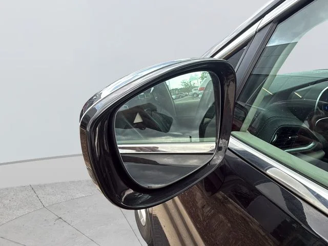 Used 2020 Black Chrysler Limited image 30
