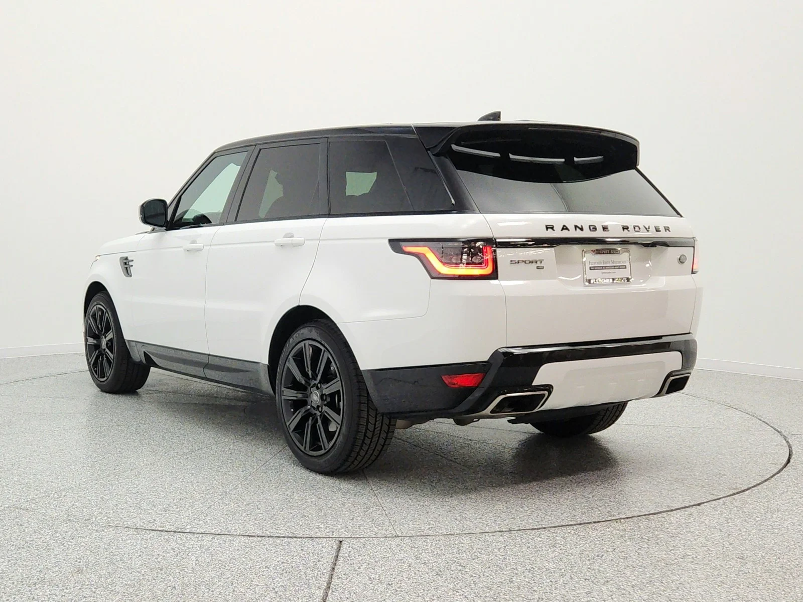 Used 2022  Land Rover Turbo i6 MHEV HSE Silver Edition image 7