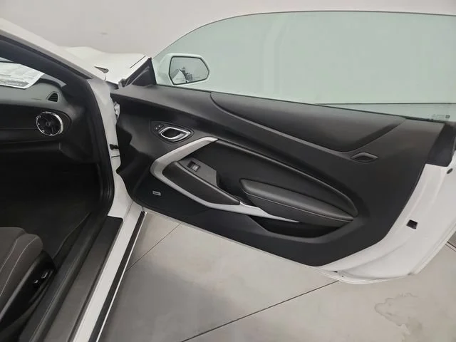 2021 Chevrolet Camaro 1LT - Photo 28