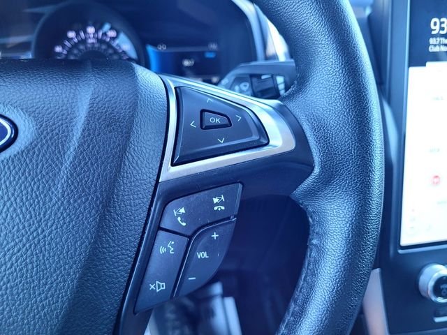 Used 2022 Silver Ford SEL image 23