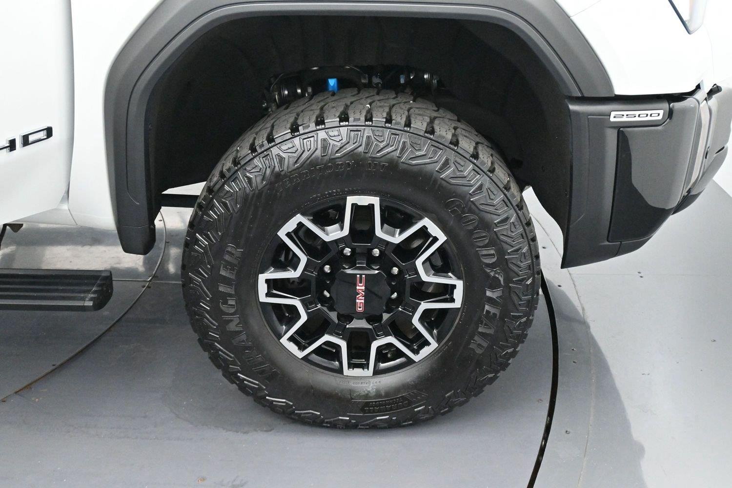 Used 2024 Summit White GMC AT4X image 36