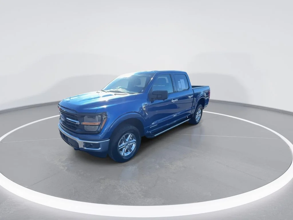 Used 2024 Blue Ford XLT image 4