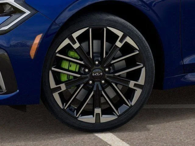 2026 Kia K5 GT - Photo 9