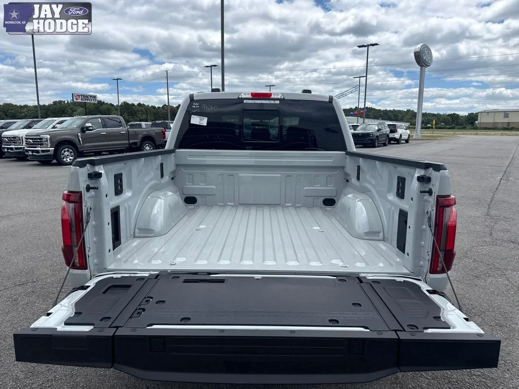 New 2026 Avalanche Ford Lariat® image 33