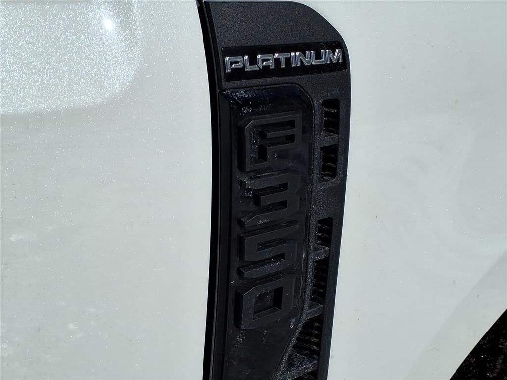 New 2026 Star White Metallic Tri-Coat Ford F-350® Platinum® image 12