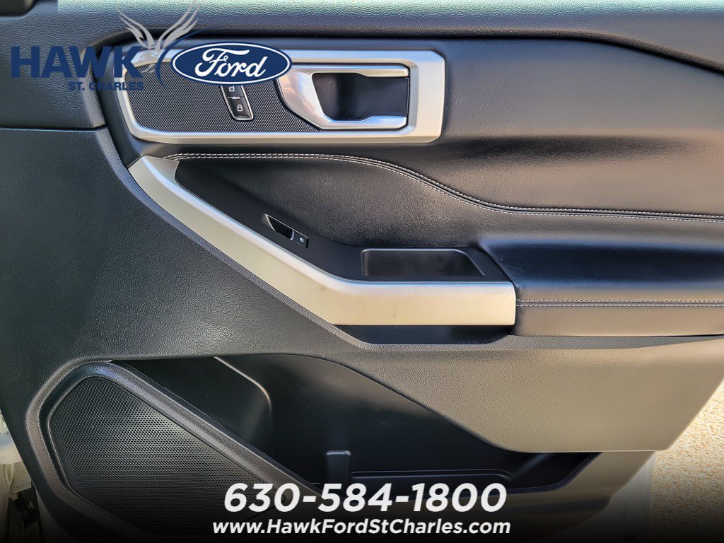 Certified Used 2023 White Metallic Ford XLT image 24