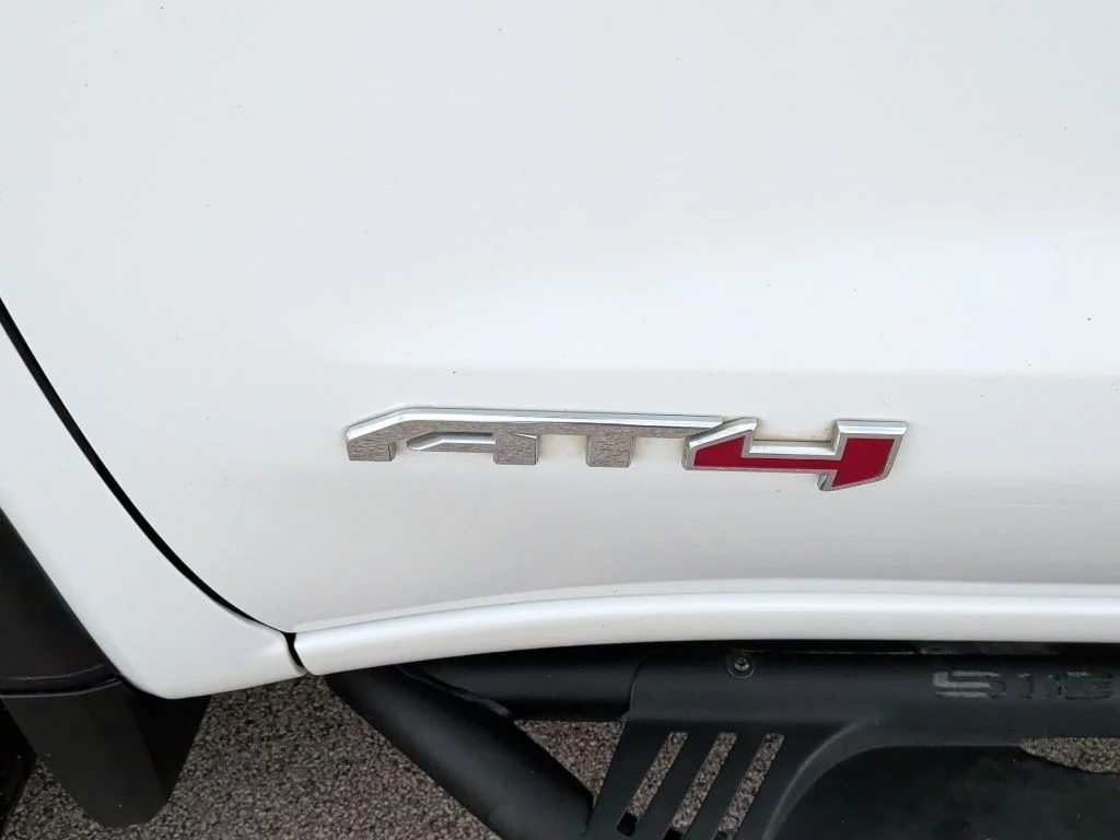 Used 2024 White GMC AT4 image 49
