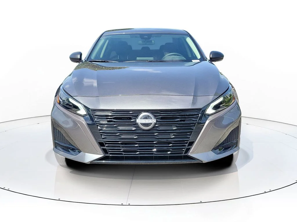 New 2026 Gray Nissan 2.5 SV image 3