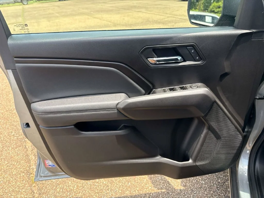 New 2026 Sterling Gray Metallic Chevrolet LT image 34