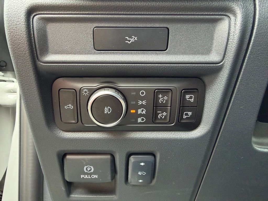 New 2026 Avalanche Ford Lariat® image 11