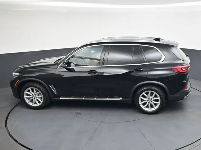 Used 2023 Black BMW xDrive40i image 26