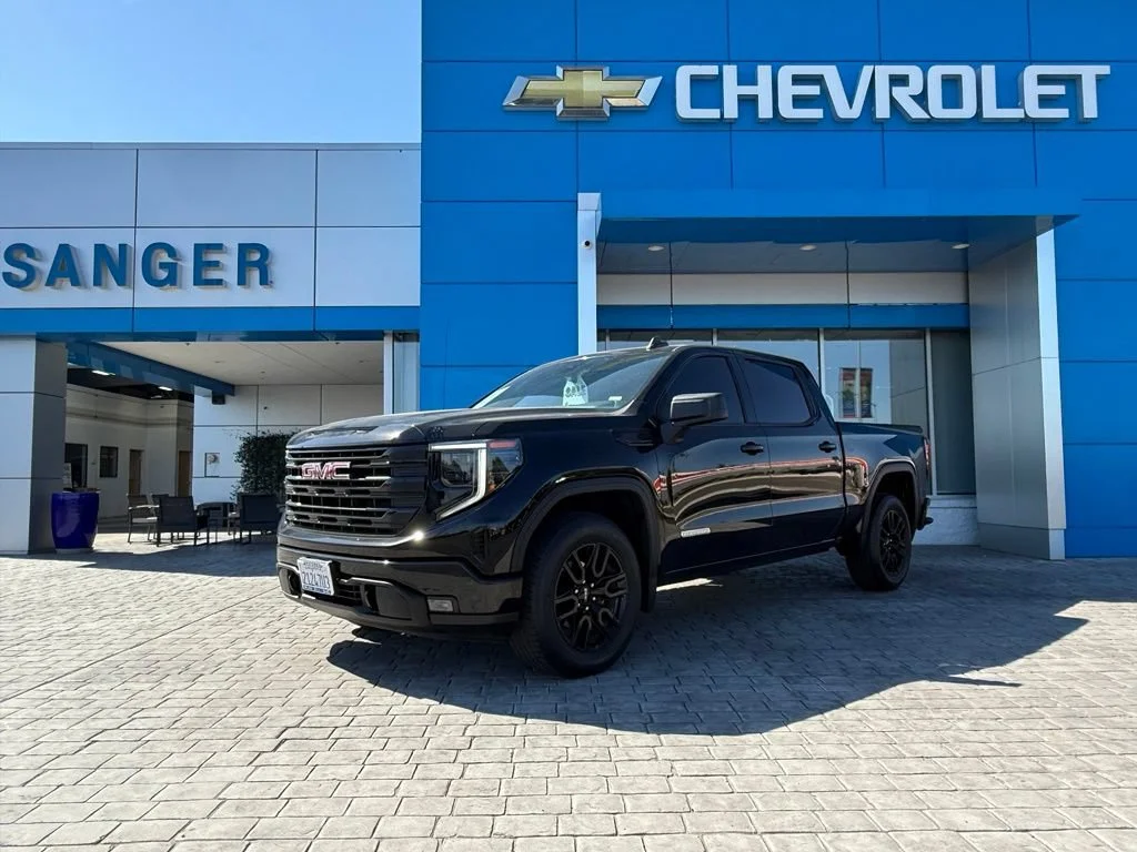 Used 2023 Onyx Black GMC Elevation image 2