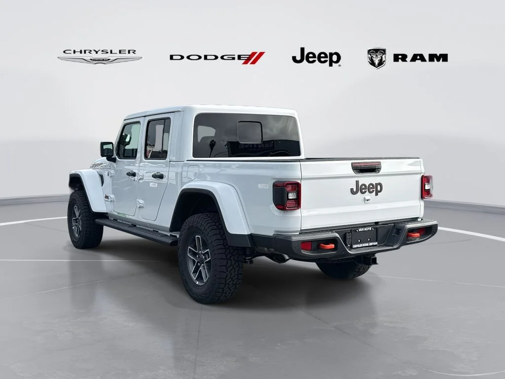 New 2026 White Jeep Mojave image 4