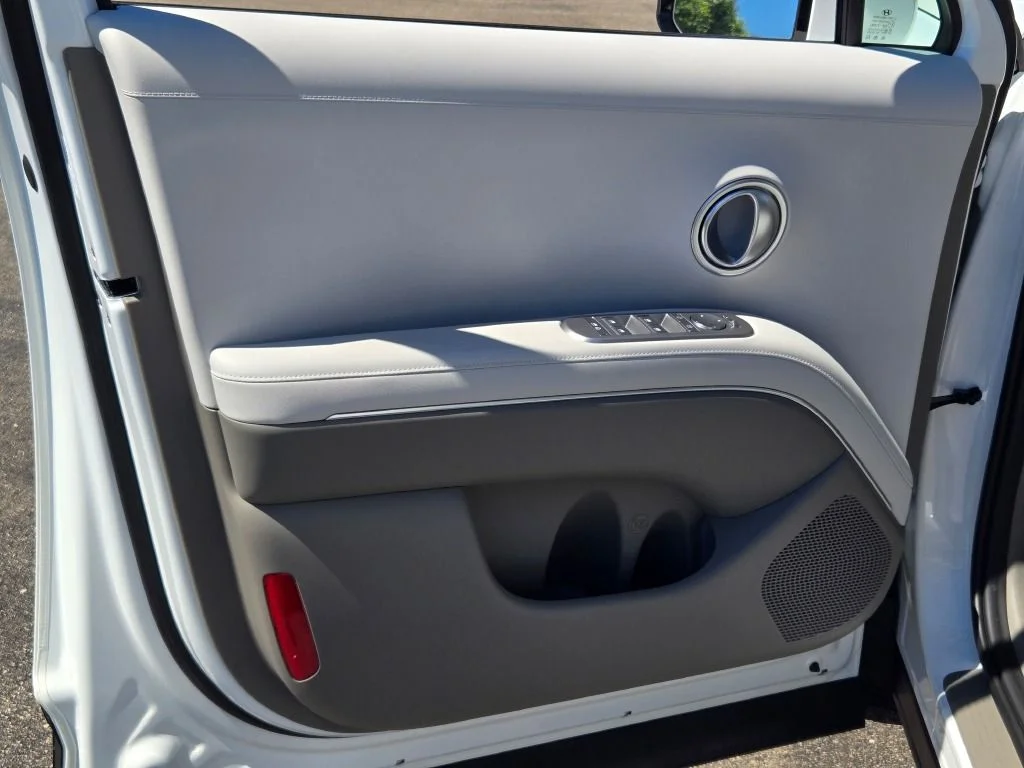 New 2026 White Pearl Hyundai SEL image 20
