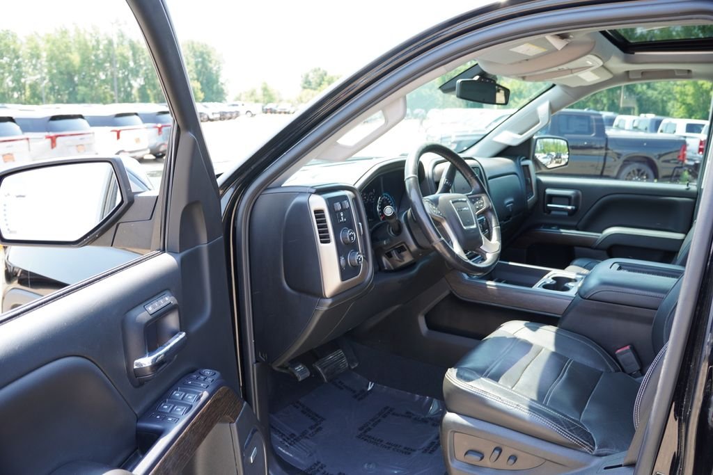 Certified Used 2019 Onyx Black GMC Denali image 15