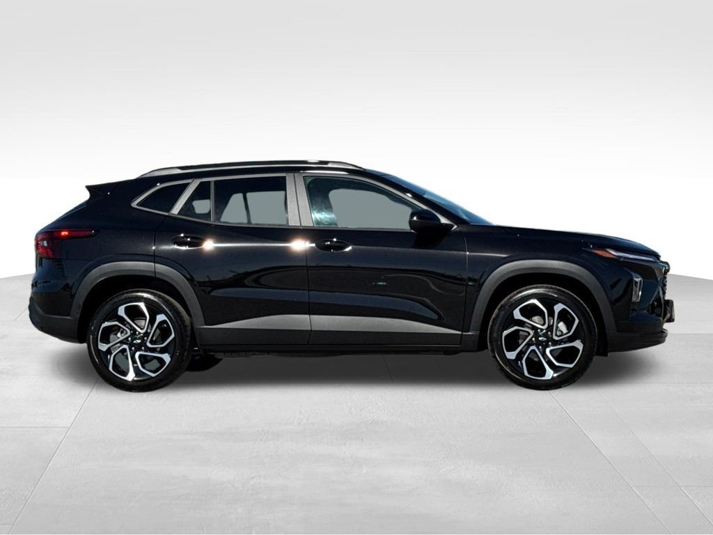 2026 Chevrolet Trax RS - Photo 6