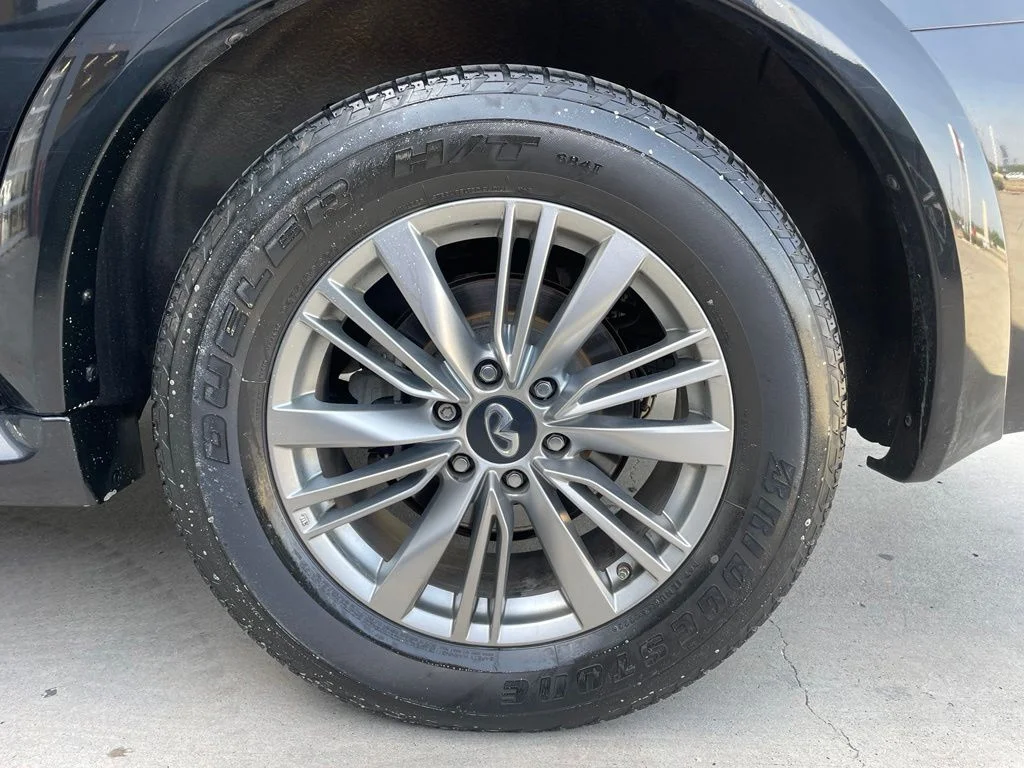 Used 2020 Black INFINITI LUXE image 20
