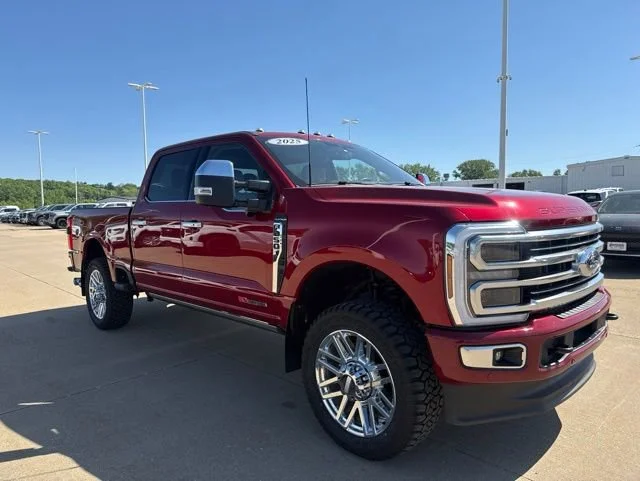 2025 Ford F-250 Platinum 4x4 Crew Cab 8' Box's photo