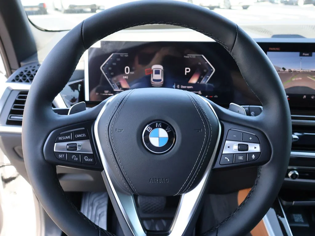 New 2026 Mineral White Metallic BMW xDrive40i image 28