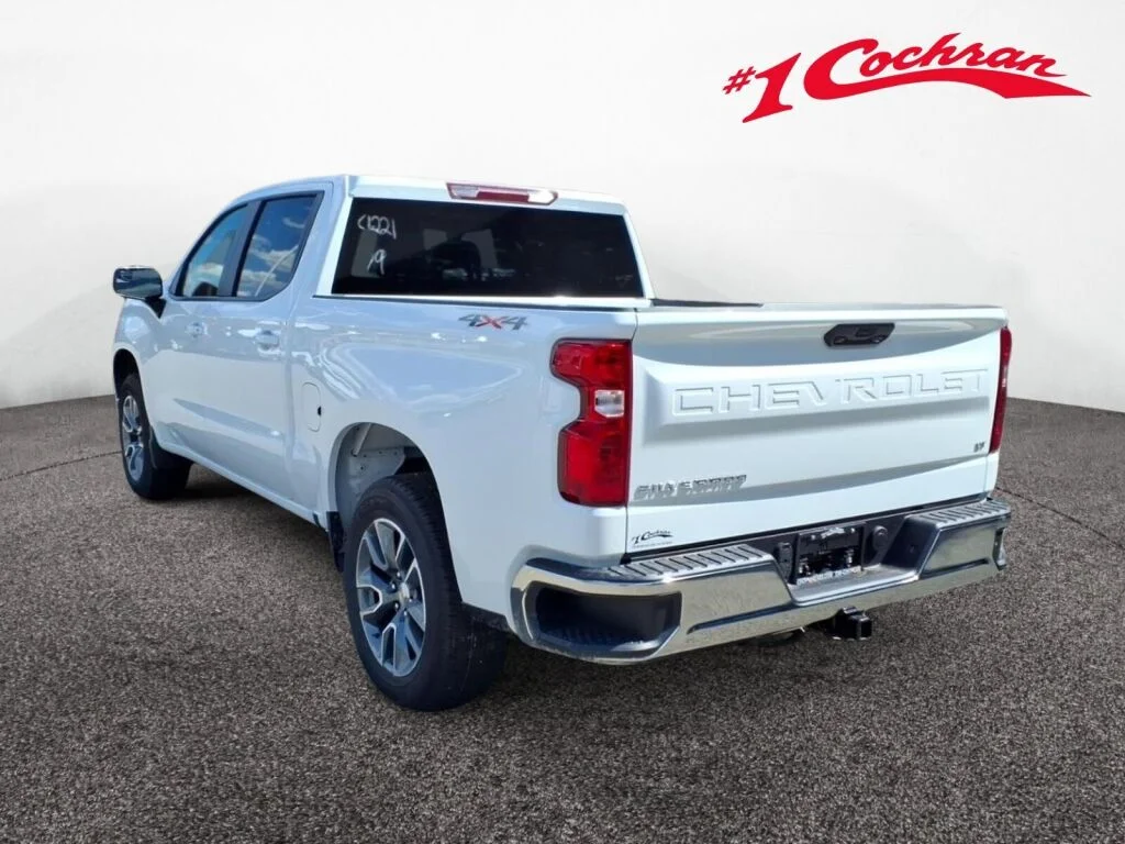 New 2026 Summit White Chevrolet LT image 4