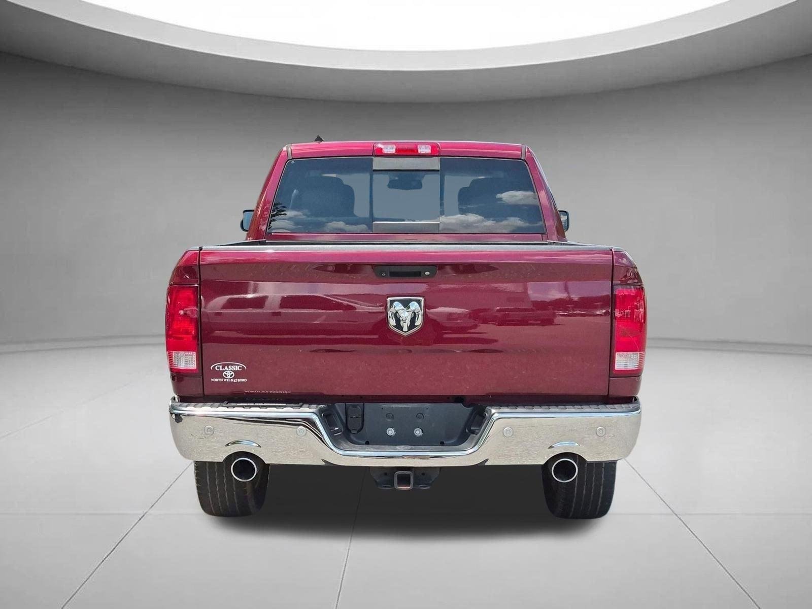 Used 2017 Delmonico Red Pearlcoat Ram Big Horn image 4