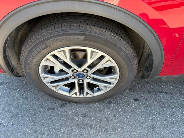 Used 2022 Red Metallic Ford SEL image 15