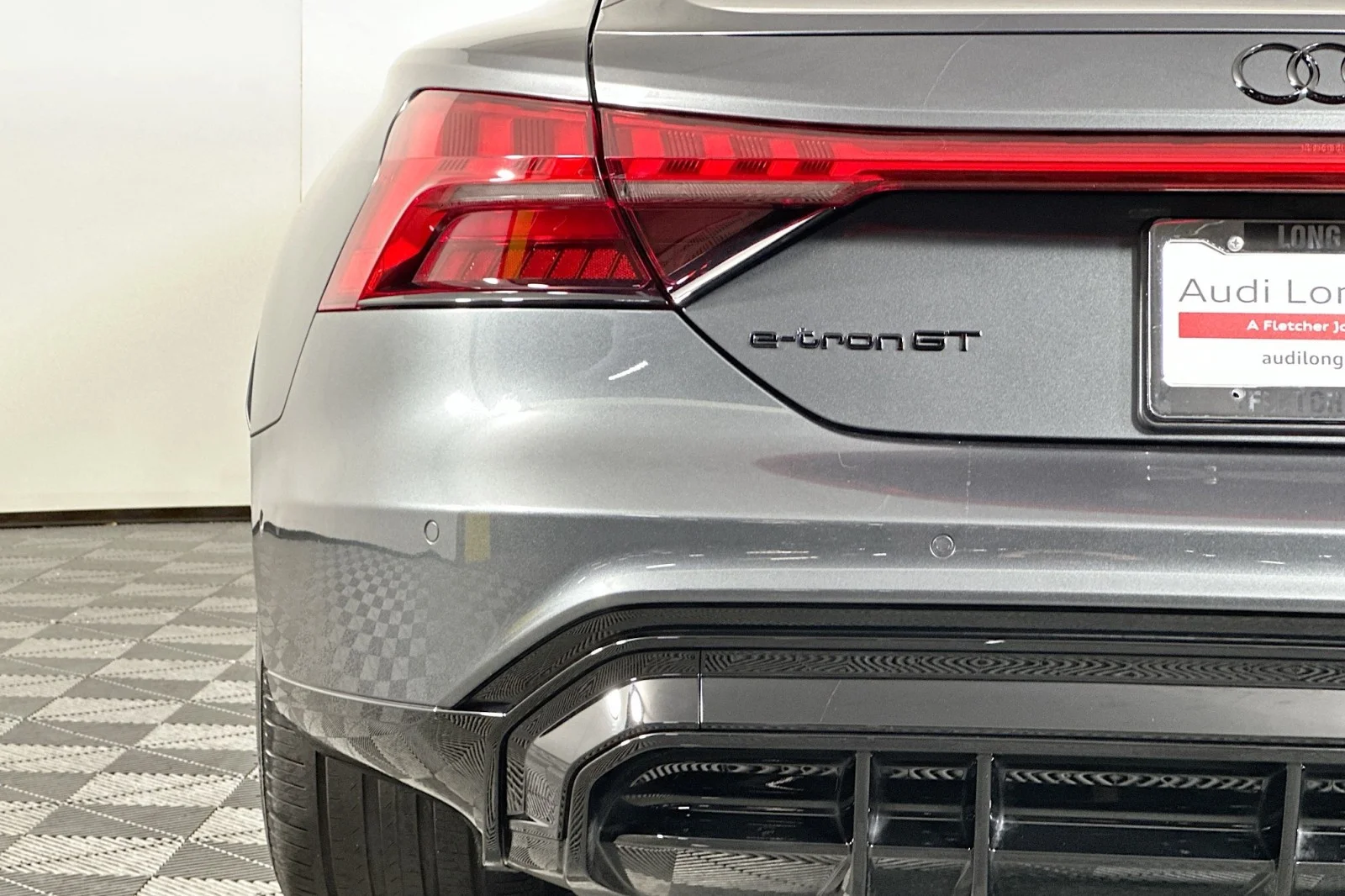 Used 2022 Daytona Gray Pearl Effect Audi Prestige image 17