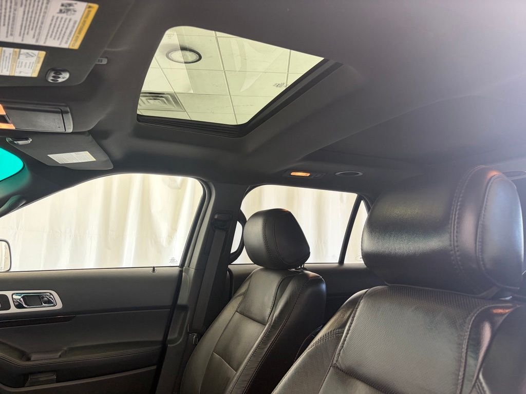 Used 2014 Ingot Silver Ford Limited image 14