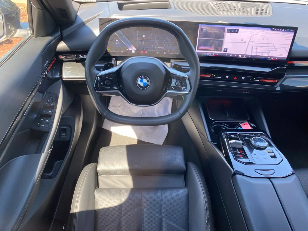 Used 2024 Gray BMW 530i xDrive image 8