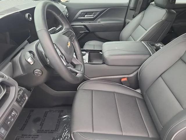 New 2026 Summit White Chevrolet LT - Extended Range image 20