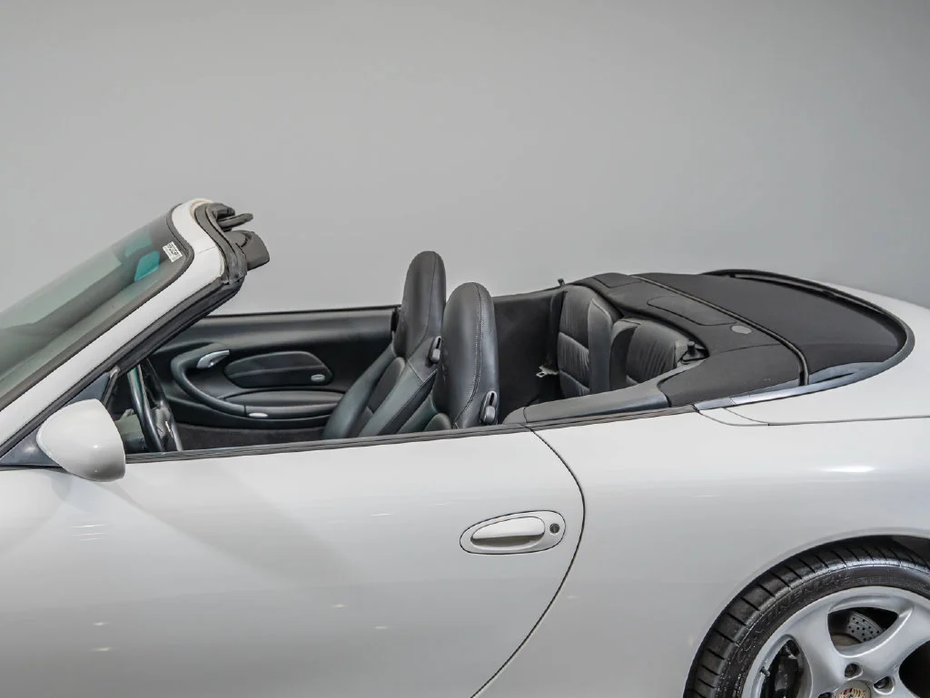 Used 2003 Carrara White Porsche Carrera image 22