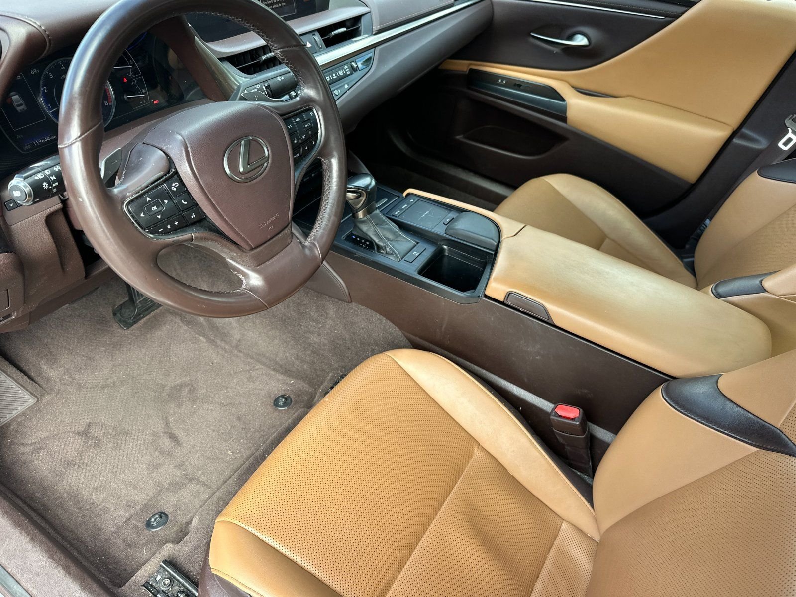 Used 2020 White Lexus 350 image 10