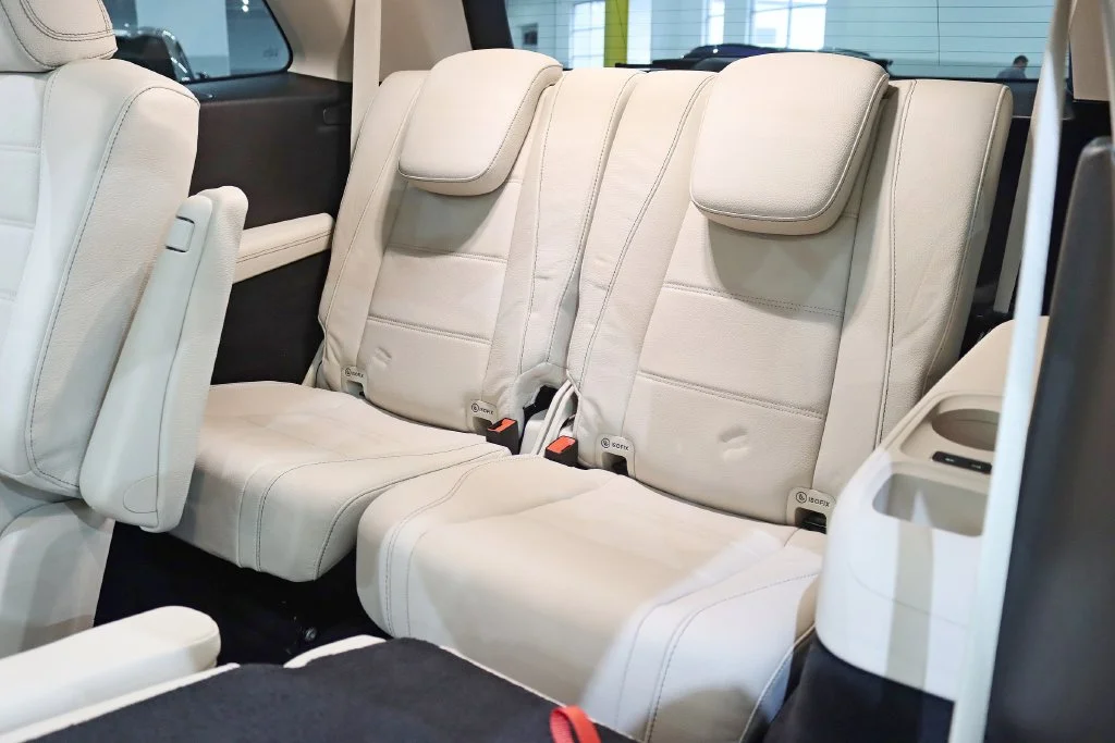 Used 2022 Green Mercedes-Benz GLS 450 image 30