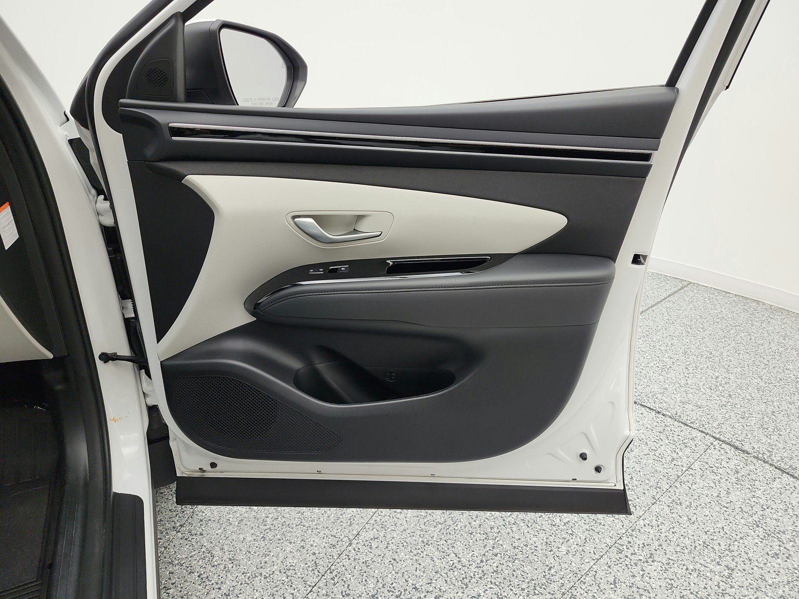 Used 2023 Serenity White Pearl Hyundai SEL Convenience AWD image 20