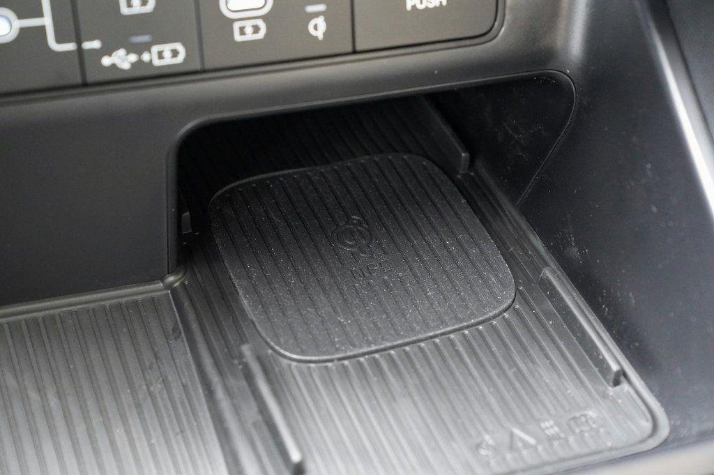 2025 Hyundai Santa Cruz Limited - Photo 28