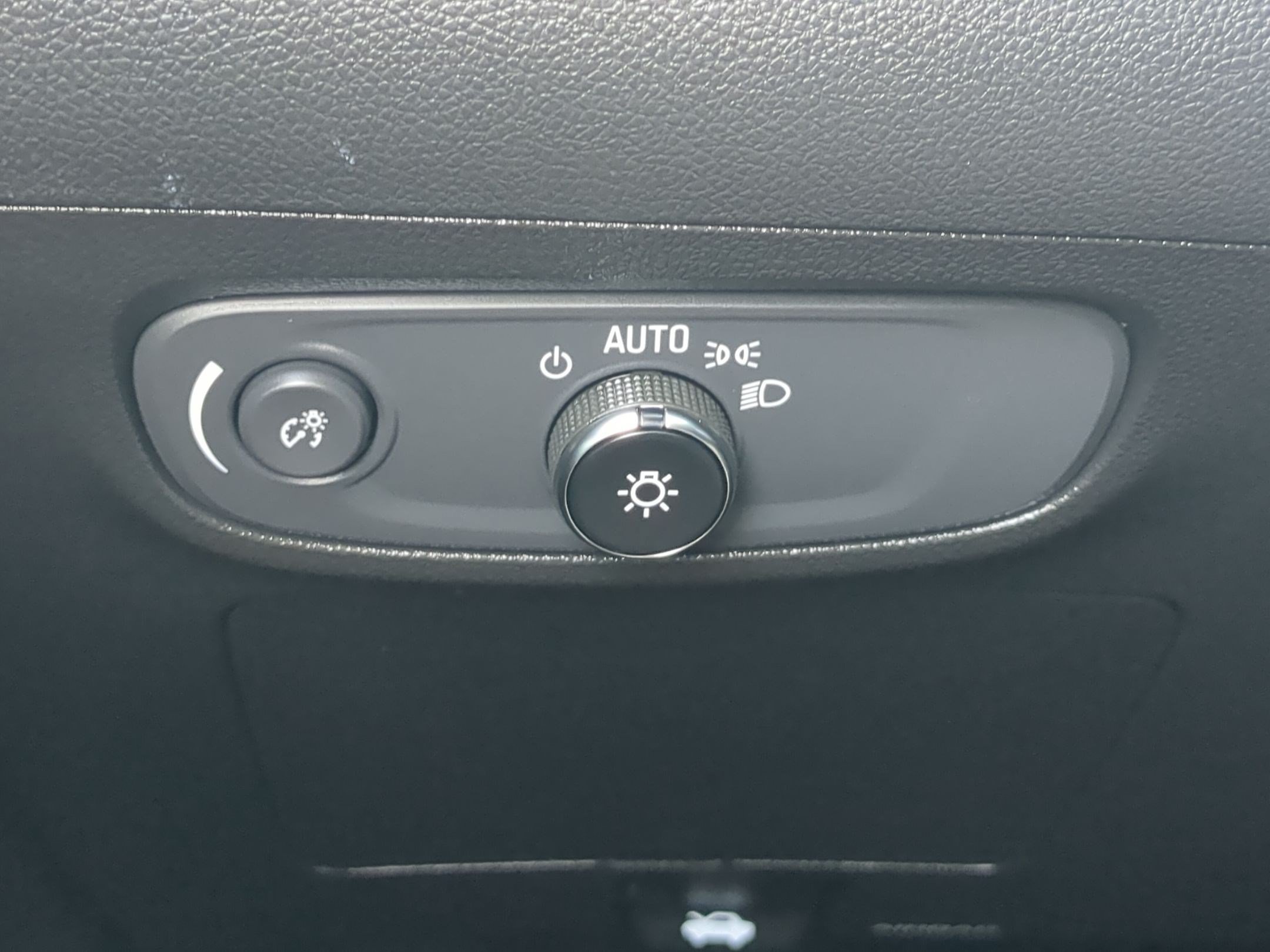 2024 Buick Encore GX Sport Touring - Photo 25