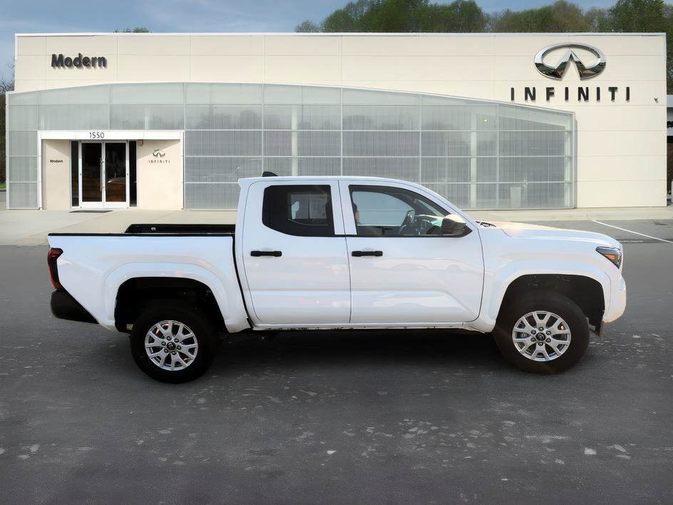 Used 2025 Ice Toyota SR image 3